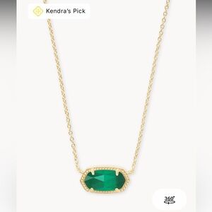 Kendra Scott Elisa Gold Pendant Necklace
Emerald Cat's Eye